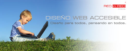 Un ni&ntilde;o con un ordenador portatil